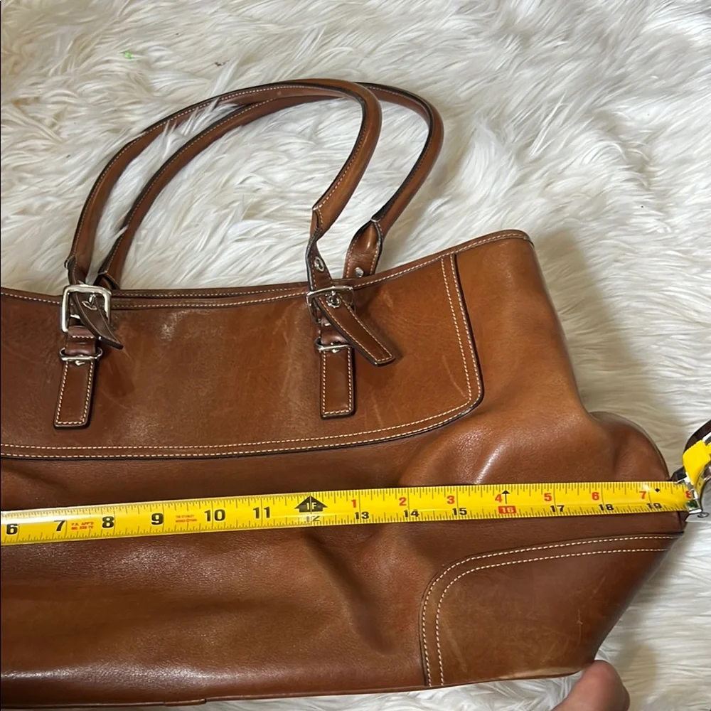 Coach vintage elegant  Tan Leather Handbag - Picture 8 of 10
